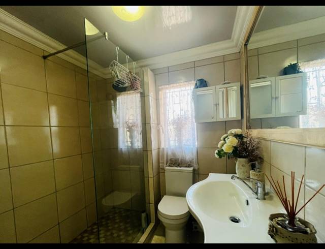 2 BEDROOM FREESTANDING FOR SALE IN ELANDSPARK